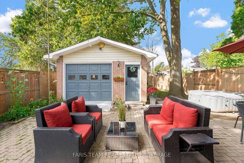 Photo 37 at 32 Burbank Place, Wellington, Barrie