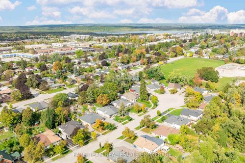 Photo 47 at 32 Burbank Place, Wellington, Barrie