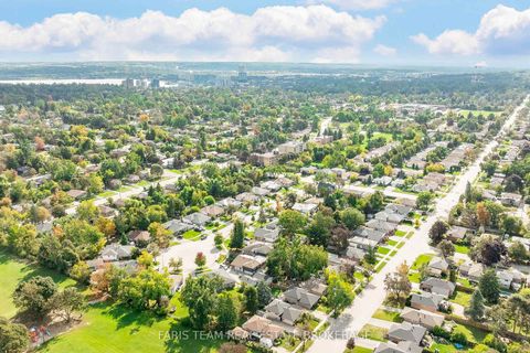 Photo 49 at 32 Burbank Place, Wellington, Barrie