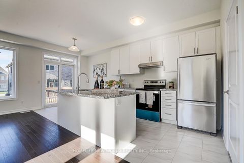 Photo 13 at 4 Freeman Williams Street, Angus Glen, Markham