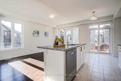 Photo 16 at 4 Freeman Williams Street, Angus Glen, Markham