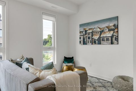 Photo 10 at TH 22 - 40 Ed Clark Gardens, Pellam Park, Toronto