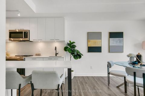 Photo 17 at TH 22 - 40 Ed Clark Gardens, Pellam Park, Toronto