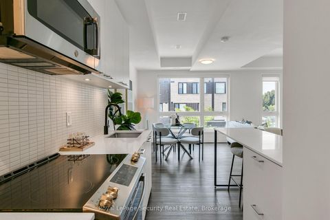 Photo 20 at TH 22 - 40 Ed Clark Gardens, Pellam Park, Toronto