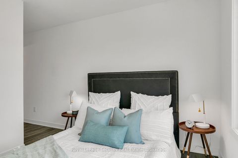 Photo 23 at TH 22 - 40 Ed Clark Gardens, Pellam Park, Toronto