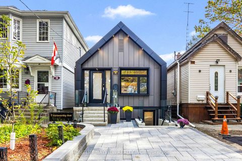 Photo 1 at 9 Kenworthy Avenue, Oakridge, Toronto