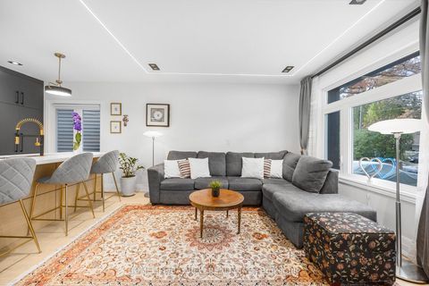 Photo 7 at 9 Kenworthy Avenue, Oakridge, Toronto