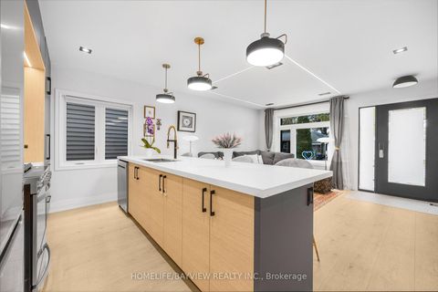 Photo 10 at 9 Kenworthy Avenue, Oakridge, Toronto