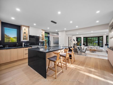 Photo 9 at 137 Cheltenham Avenue, York Mills, Toronto