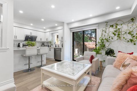 Photo 14 at 1118 Avondale Drive, WC Wedgewood Creek, Oakville