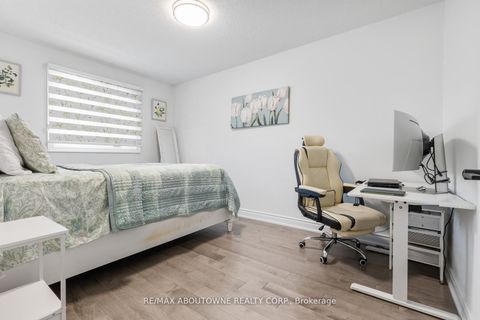 Photo 23 at 1118 Avondale Drive, WC Wedgewood Creek, Oakville