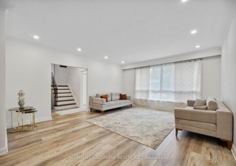 Photo 4 at 174 Pannahill Road, Bathurst Manor, Toronto