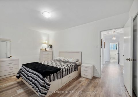 Photo 11 at 174 Pannahill Road, Bathurst Manor, Toronto