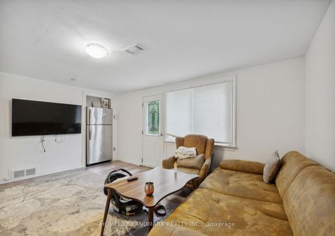 Photo 17 at 174 Pannahill Road, Bathurst Manor, Toronto