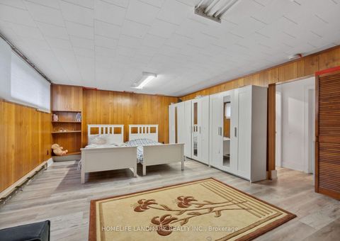 Photo 18 at 174 Pannahill Road, Bathurst Manor, Toronto