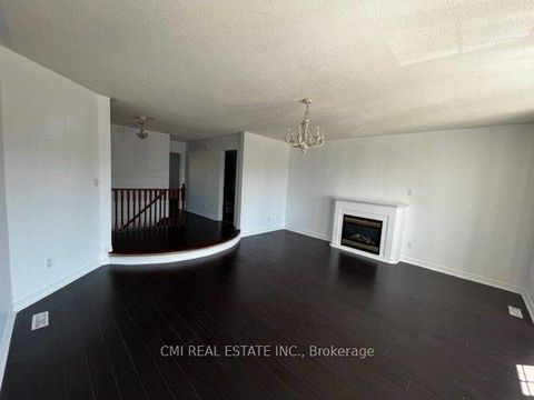 Photo 3 at 85 Watkins Glen Crescent, Bayview Wellington, Aurora