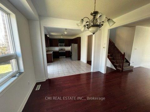 Photo 4 at 85 Watkins Glen Crescent, Bayview Wellington, Aurora