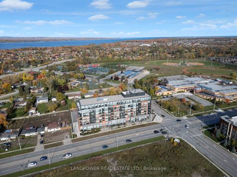 Photo 3 at PH719 - 681 Yonge Street, Painswick South, Barrie