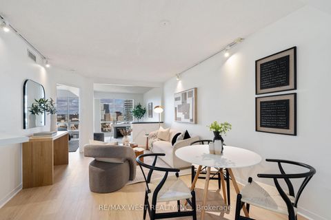 Photo 5 at 2002 - 1001 Bay Street, Bay Street Corridor, Toronto