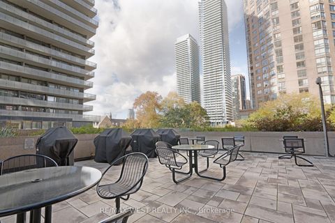 Photo 29 at 2002 - 1001 Bay Street, Bay Street Corridor, Toronto