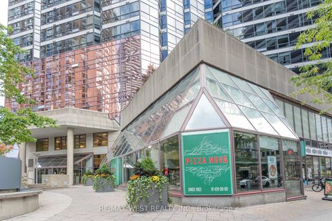 Photo 34 at 2002 - 1001 Bay Street, Bay Street Corridor, Toronto