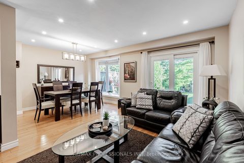 Photo 19 at 125 Kersey Crescent, North Richvale, Richmond Hill