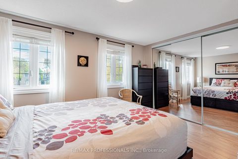 Photo 24 at 125 Kersey Crescent, North Richvale, Richmond Hill