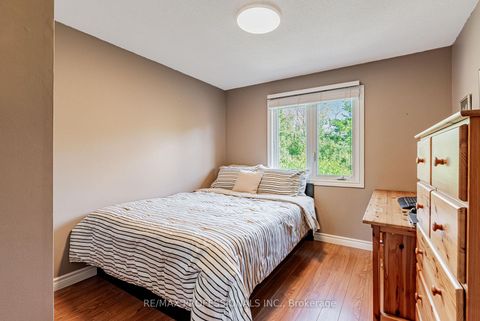 Photo 25 at 125 Kersey Crescent, North Richvale, Richmond Hill