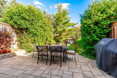 Photo 35 at 125 Kersey Crescent, North Richvale, Richmond Hill