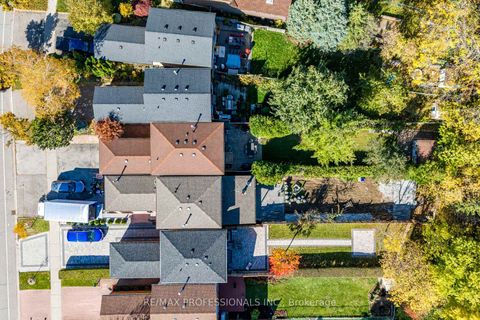 Photo 42 at 125 Kersey Crescent, North Richvale, Richmond Hill