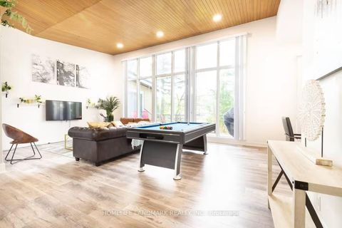 Photo 7 at 12 Blue Forest Drive, Bathurst Manor, Toronto