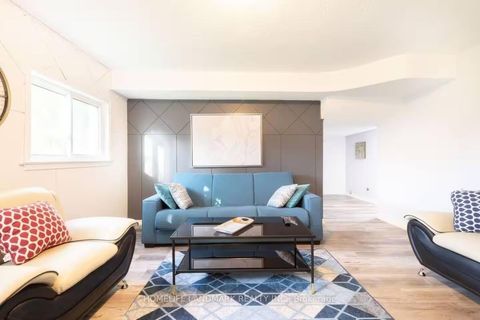 Photo 12 at 12 Blue Forest Drive, Bathurst Manor, Toronto