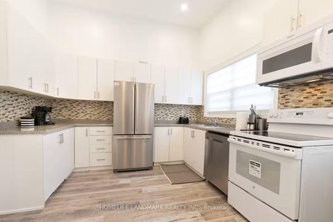 Photo 15 at 12 Blue Forest Drive, Bathurst Manor, Toronto