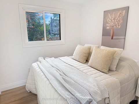 Photo 13 at 323 Nelson Street, Grove East, Barrie