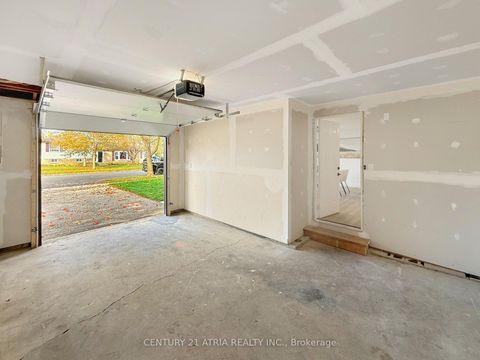 Photo 32 at 323 Nelson Street, Grove East, Barrie