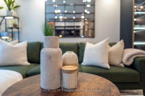 Photo 2 at 602 - 263 Wellington Street W, Waterfront Communities C1, Toronto