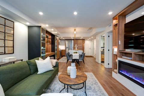 Photo 5 at 602 - 263 Wellington Street W, Waterfront Communities C1, Toronto