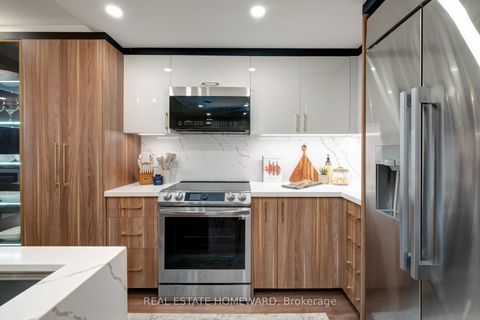 Photo 13 at 602 - 263 Wellington Street W, Waterfront Communities C1, Toronto