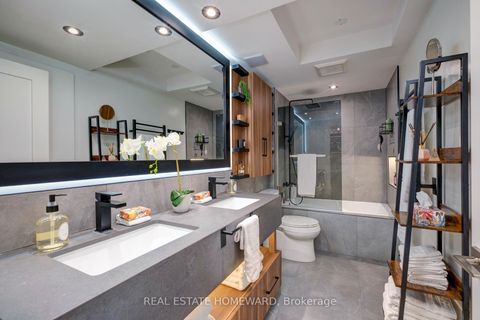 Photo 18 at 602 - 263 Wellington Street W, Waterfront Communities C1, Toronto