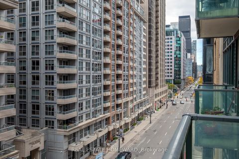 Photo 32 at 602 - 263 Wellington Street W, Waterfront Communities C1, Toronto