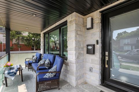 Photo 2 at 182 Parkview Hill Crescent, Parkview, Toronto