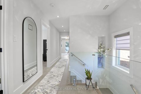 Photo 18 at 182 Parkview Hill Crescent, Parkview, Toronto