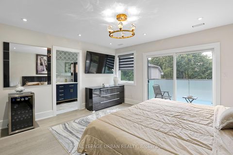 Photo 20 at 182 Parkview Hill Crescent, Parkview, Toronto