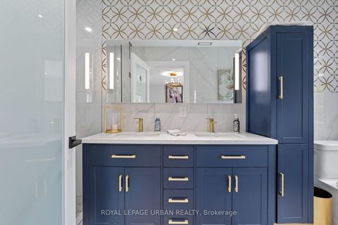 Photo 21 at 182 Parkview Hill Crescent, Parkview, Toronto