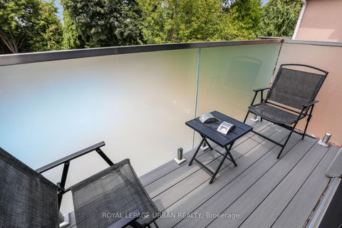 Photo 23 at 182 Parkview Hill Crescent, Parkview, Toronto