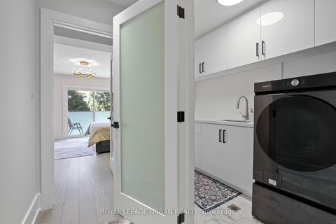 Photo 25 at 182 Parkview Hill Crescent, Parkview, Toronto