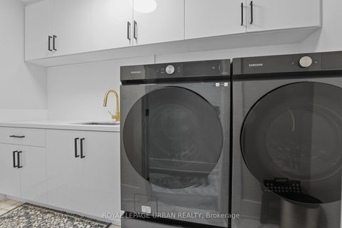 Photo 26 at 182 Parkview Hill Crescent, Parkview, Toronto