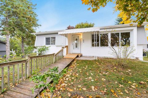 Photo 2 at 67 Main Street, Rural Innisfil, Innisfil