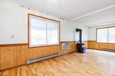 Photo 11 at 67 Main Street, Rural Innisfil, Innisfil