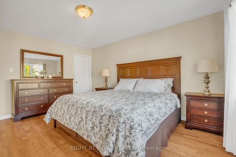 Photo 34 at 421 John Deisman Boulevard, Vellore Village, Vaughan